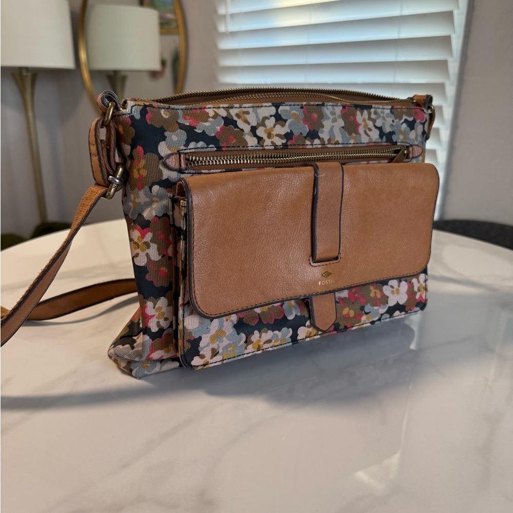 Fossil Floral and Tan Crossbody Bag